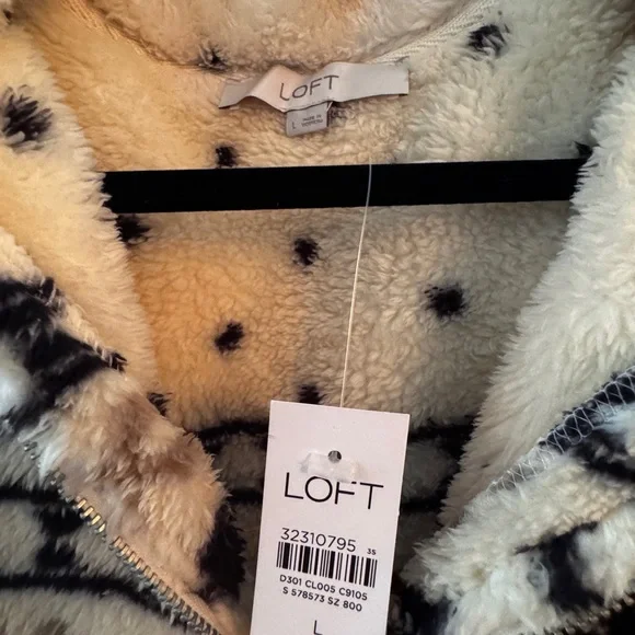 LOFT Cream and Black Sherpa Half Zip NWT - Picture 2 of 5